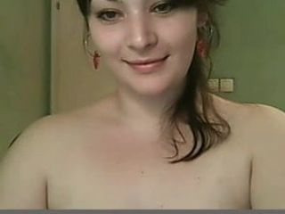 Slampa flickvän onanerar sin håriga fitta på webbkamera