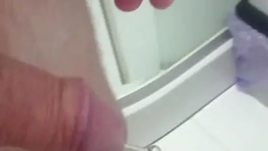 Urine through an 8 mm plug