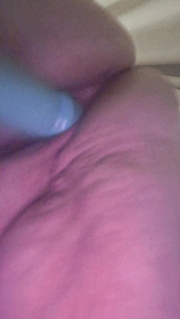 hot bbw milf housewife straddle the camera and toys her pussy