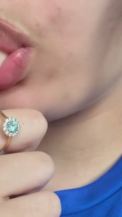 AWESOME SPITTING MOUTH LATINA | Clip 1