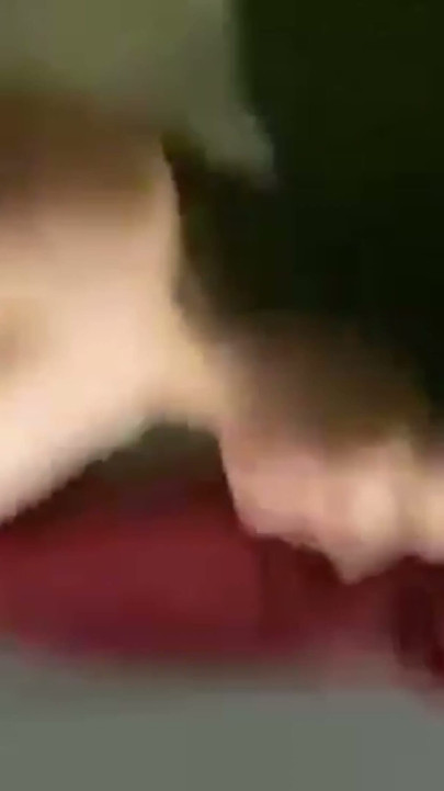 Boquete de reconciliação depois de castigar o meu escravo sexual de 55 anos, mordendo-lhe os tomates, depois chupando-os e ao pau dele, tão molhado e suculento, que delícia | Clipe 2