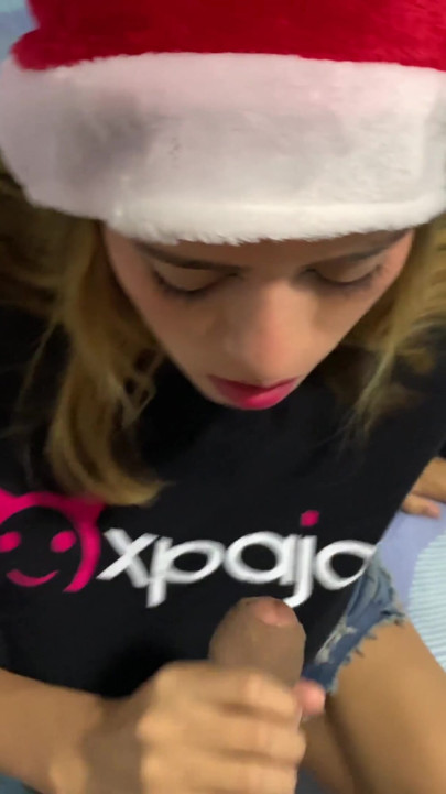 STEPSISTER GIVES CHRISTMAS GIFT AND ENDS UP IN FUCKING | Clip 2