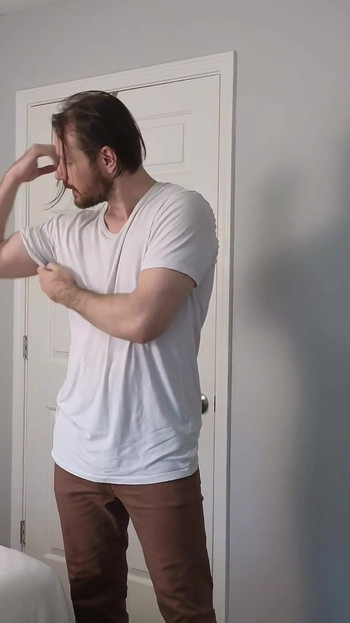 Albino Adonis - 4K - Tvoj dečko zove - Po narudžbi