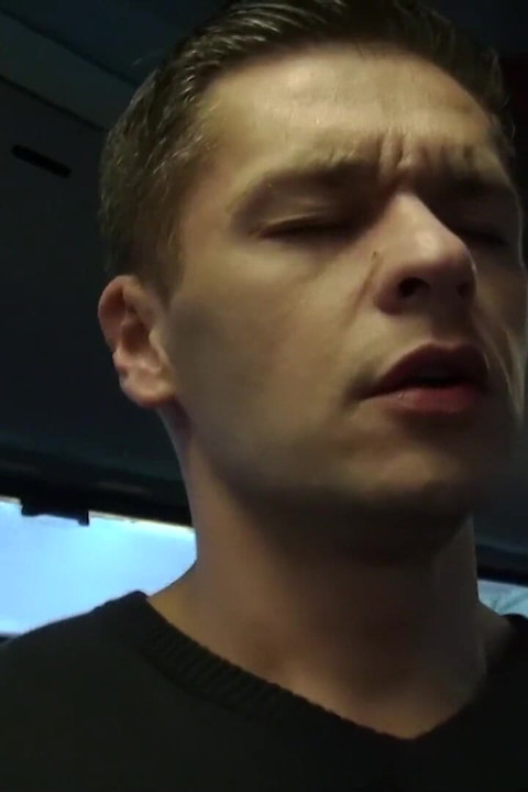 B sides - Bonnie Shai foi pega fazendo sexo em público em imagens de ônibus da cidade
