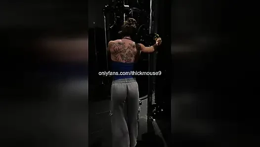 OMG! ОНА СЛИТА В СЕТЬ СВОЮ КИСКУ ВЖИВУЮ - ТЫ НЕ ПОВЕРИШЬ!
