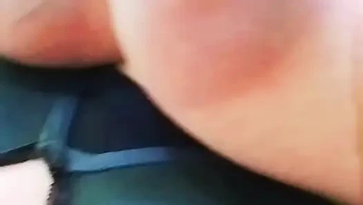 Schönes mädchen videoanruf-sex mit desi dorf-typ