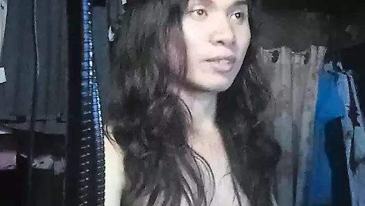 Ang gwapa nga si Reyna ng balat ng lupa nag jakol