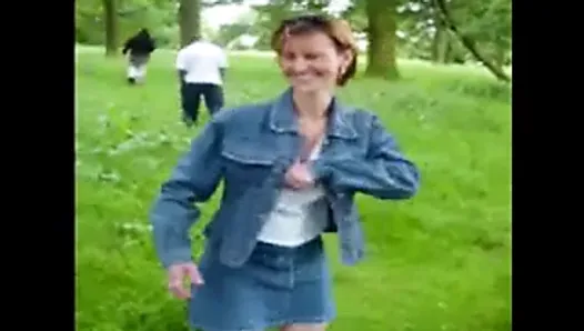 Sdruws2 - femme salope dogging dans le parc