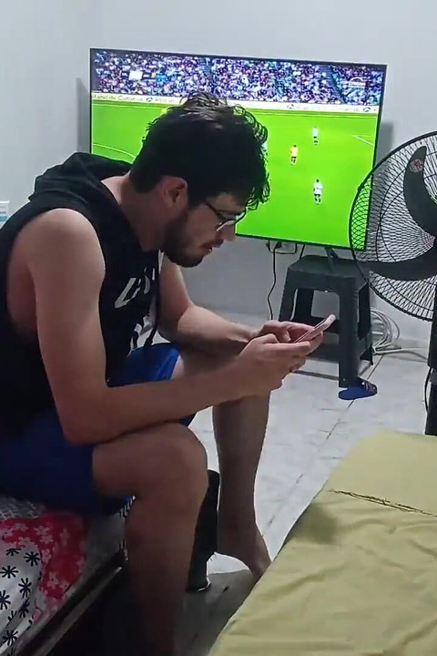 18 year old brunette big saggy tits from New York United States fucking her stepbrother's big dick ohorn