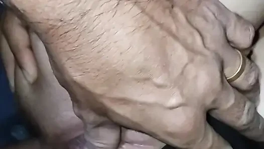 Sürtük evli kadın anal seksten sonra oral seks yapıyor