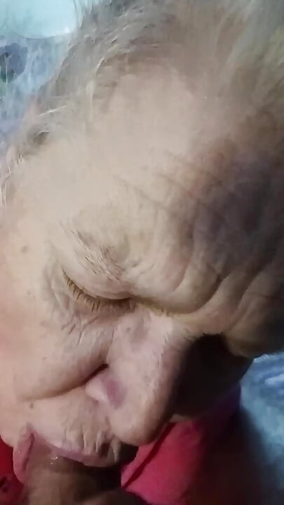 Watch This Mature BBW Give Her Friend A Blowjob!