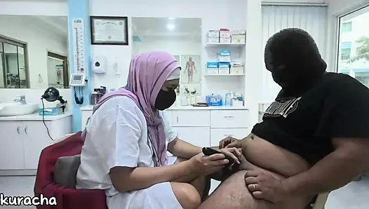 Hijab Doctor shaves Client's thick cock not gets erect during shaving