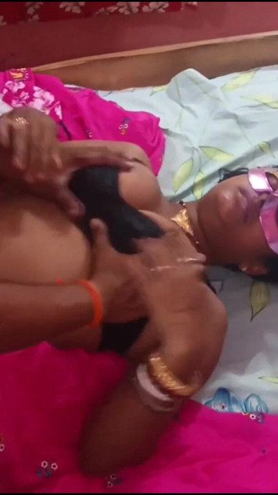Istri yang bercerai sedang disetubuhi. Pemuda tetangga berhubungan seks. Adik ipar panas sedang disetubuhi. Dia ejakulasi pada kakak | Klip 3