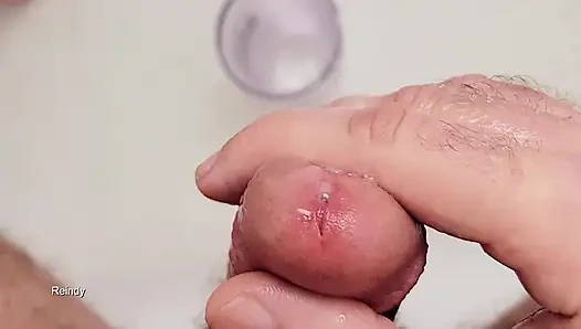 Çiş deliğimden epik boşalma ve sidik çeşmeleri.