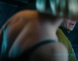 Alice Eve doesn't want you to see her underwear