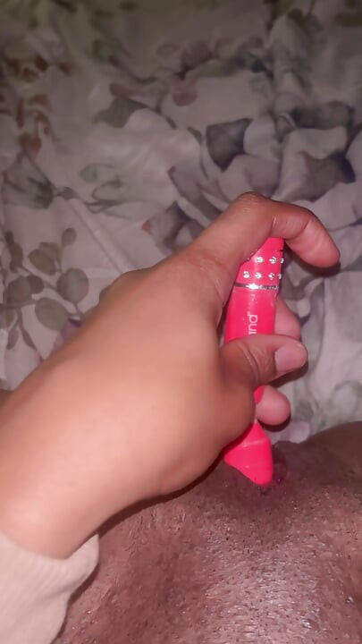 Watch me play with my fat black pussy