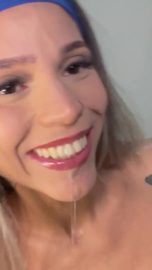 Busty blonde giving a deep, wet blowjob. | Clip 1