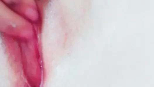 Arabian Pink Pussy Close-up masturbating