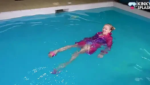 Swim & Play in Pvc Mac, Latex and Heels
