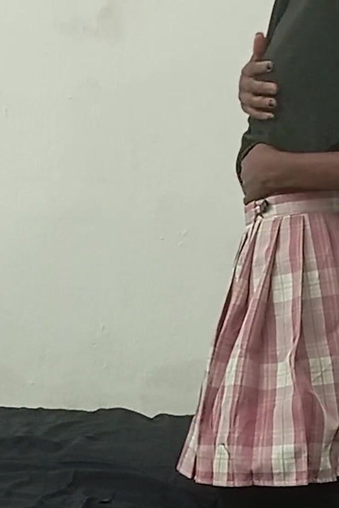 Nakon lekcije mršava crna tinejdžerka jebe se na mom krevetu