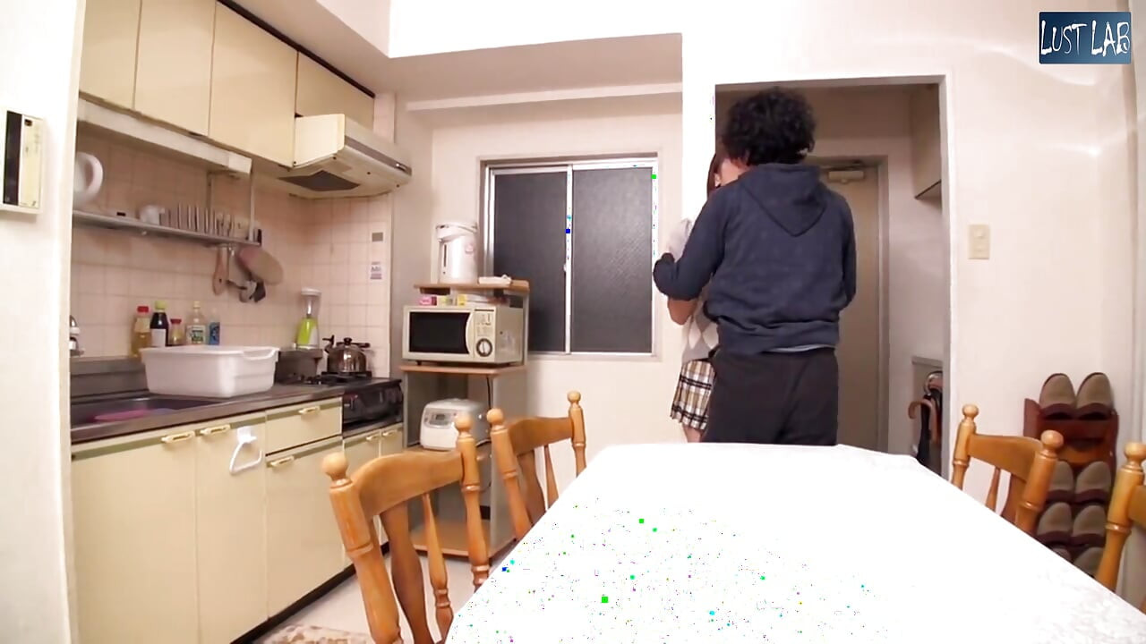 Trash Run Temptation. a Playful Wife Sneaks a Risky Moment - Part1