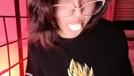 Sange dan bugil sambil mengunyah bubblegum - bunny looner