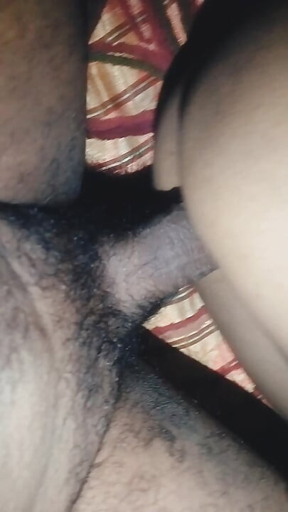 Ami ak jon village meye amar mama to bhai amake chodlo