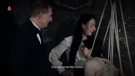 Gepeinigtes Dienstmädchen - Judith Hängt Nackt Gefesselt an Der Decke Und Wird Nass Geschrubbt Und Gnadenlos Durchgekitzelt