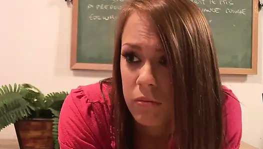 Haley Sweet хочет член своей учительницы