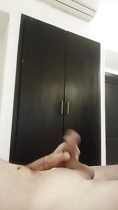 I want a girl to marry. And be a Cuckold on it