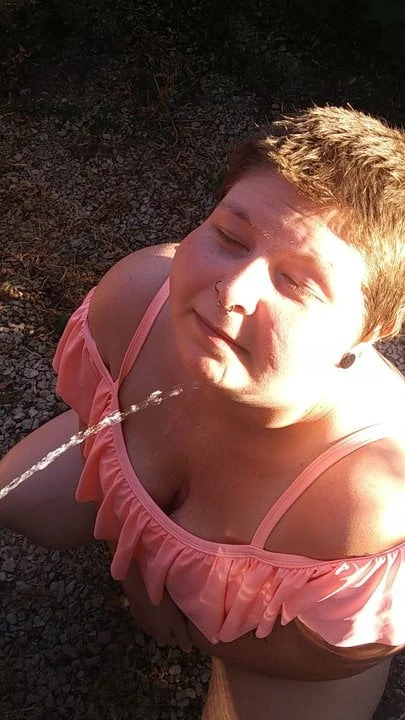 Hope Yates Face Piss