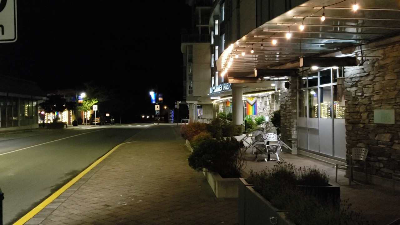 Just taking a little stroll around Sidney!
