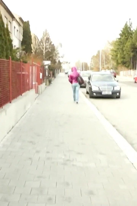 Public Pickups - Lucy Bell Skips the Gym to Suck Some Fat Cock