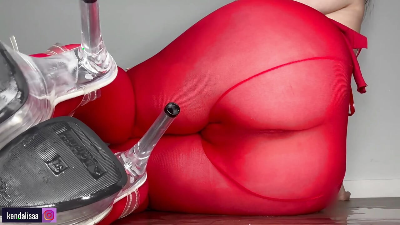 squirt in close-up - heels and pantyhose