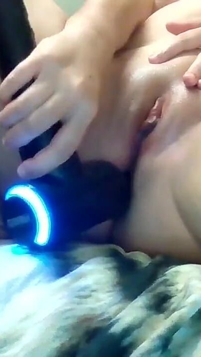 Curvy Ametuer Girlfriend Masturbating Wet Pussy with Sex Machine