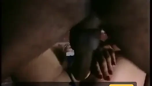 Черный мужик ебет тугие белые дырки
