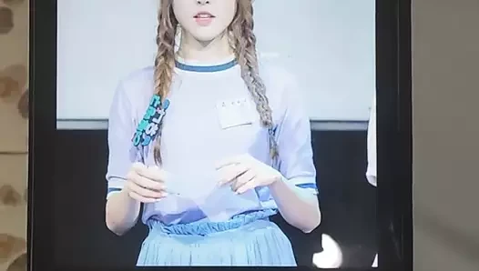 Gfriend yuju boşalmak haraç 1