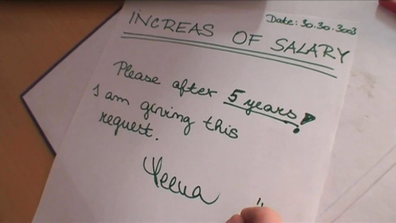 Boss bangs the young secretary and the old cleaning lady assists