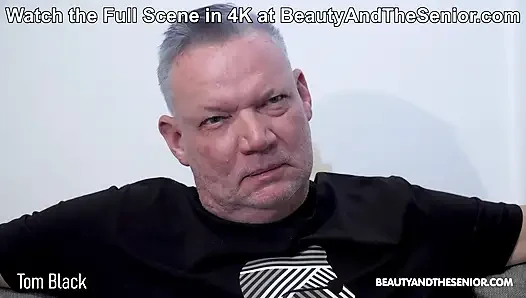 Не могу вспомнить последний раз я почувствовала тугую задницу в BeautyAndTheSenior