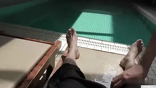 Eine flucht am pool