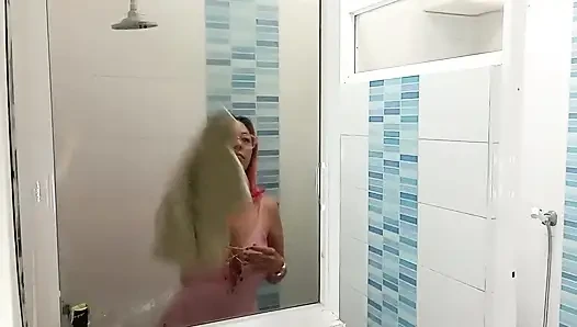 Aku dientot sama majikanku sendiri dan majikanku
