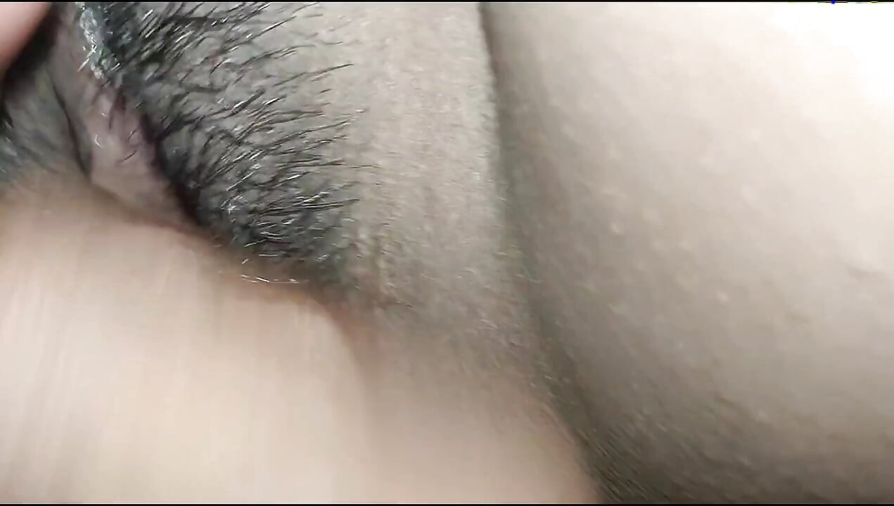 Bhabhi Ghar per Aakeli Pati Bahar