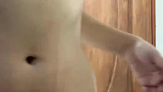 Kakak Tiri Mengirimi Saya Video Dengan Piyama Masturbasi
