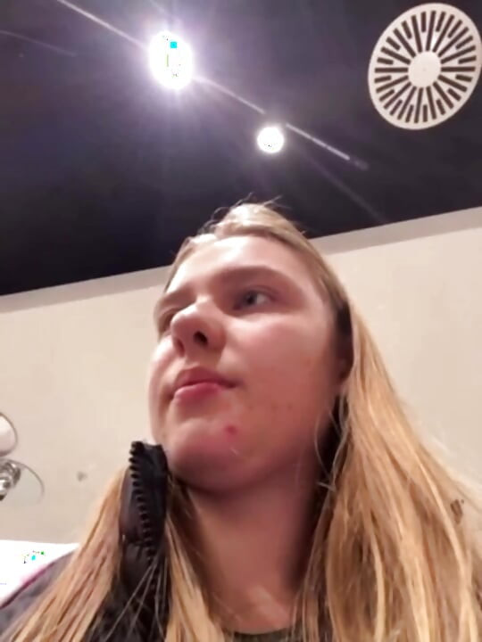 Extreme show in the changing room with jucielussie