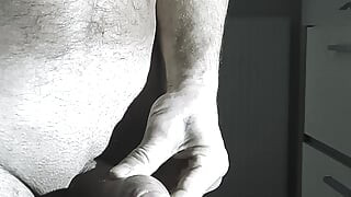 पैंट नीचे