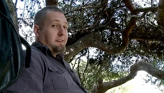 Üvey kız kardeşimi sıkı amcığımı deniyorum
