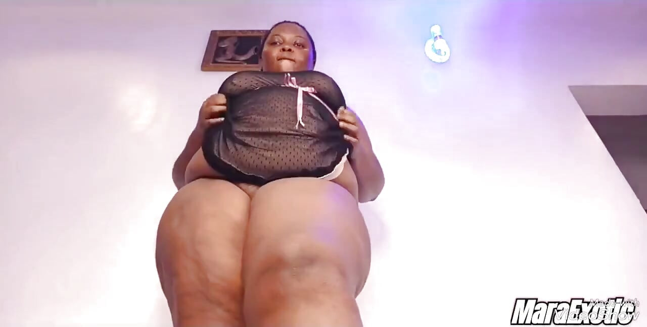 Şişman götlü zenci orta yaşlı seksi kadın tek başına orgazm | Kırmızıda tam video - Mara Exotic