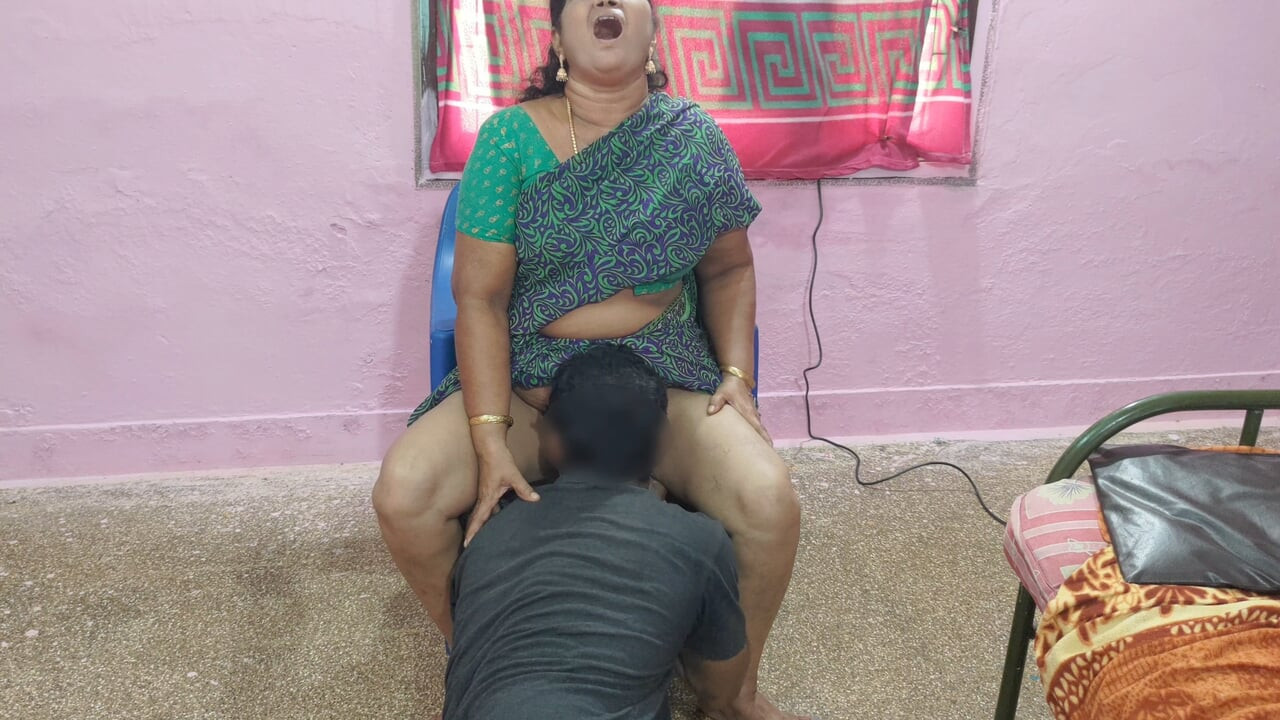 Young Boy Cums Inside Me While Having Sex with Hot Aunty