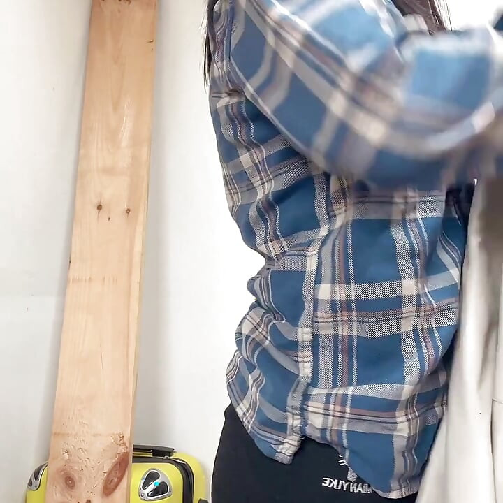 Pissing Fun Hana Cant Wait for Pee Out That Feel so Good