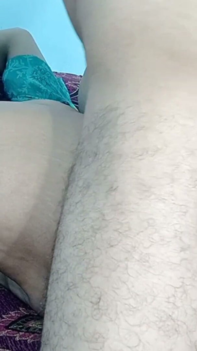sacanagem falando enquanto fode a buceta da cheia indiana sexy girl no missionário pov hd hindi vídeo | Clipe 2